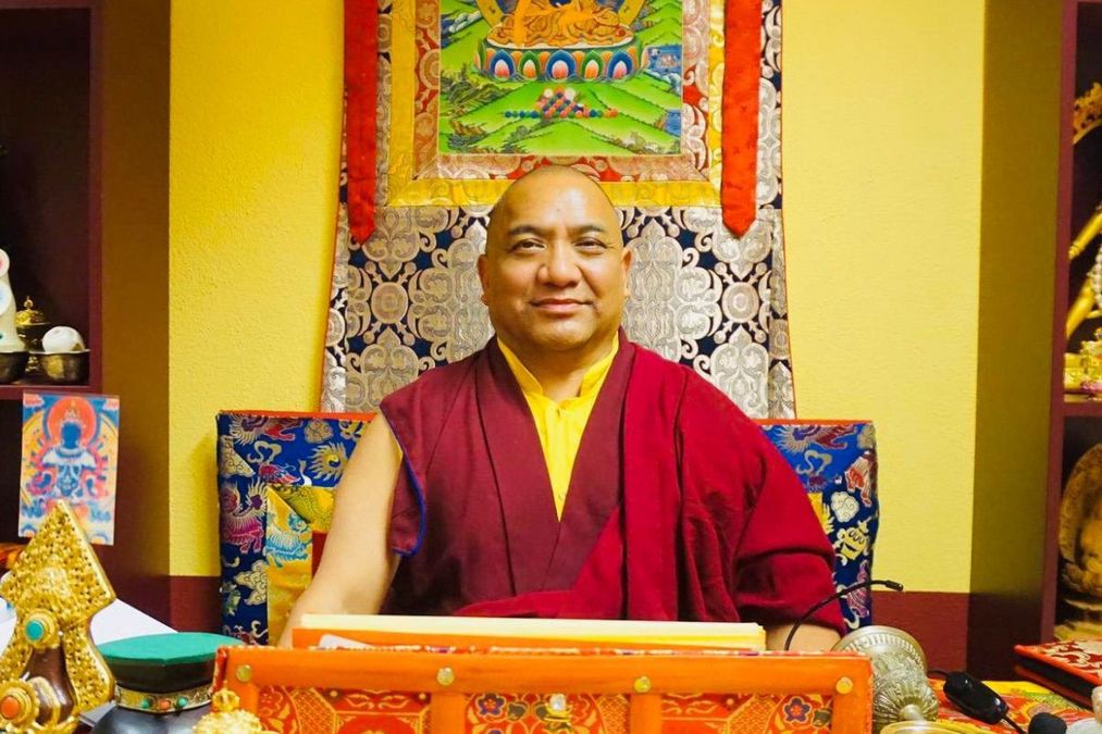 enlarge the image: Porträt von Lama Drupon Kunsang